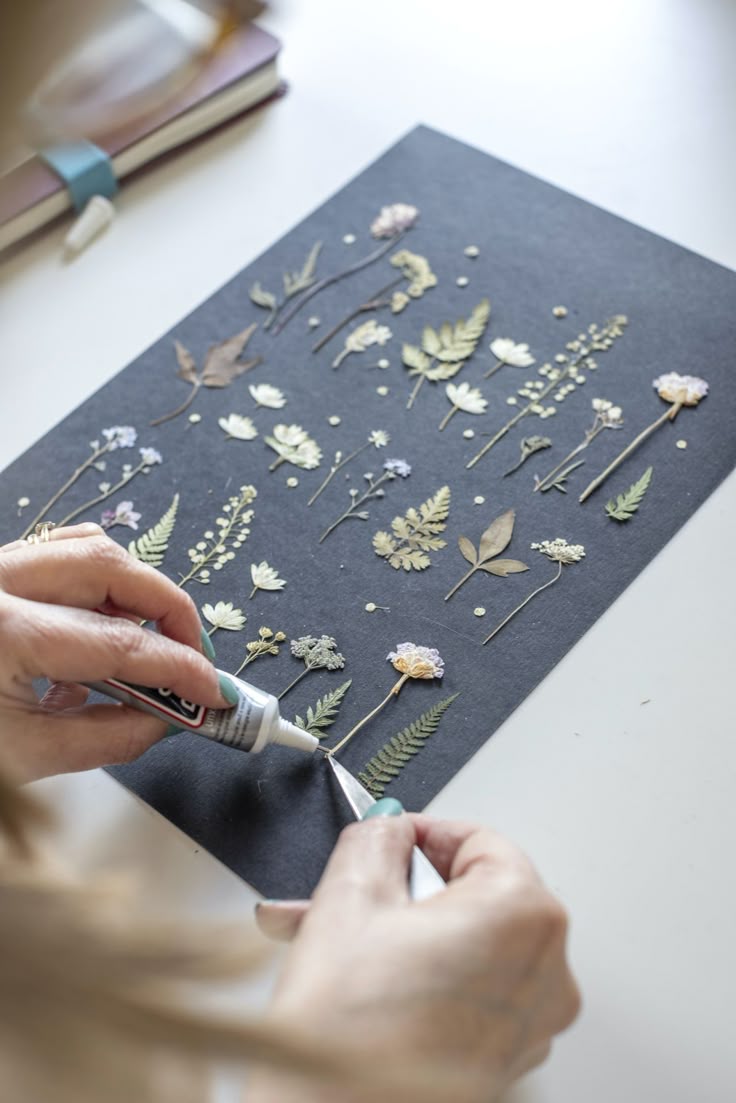 Taller Crea tu Prensa de Flores